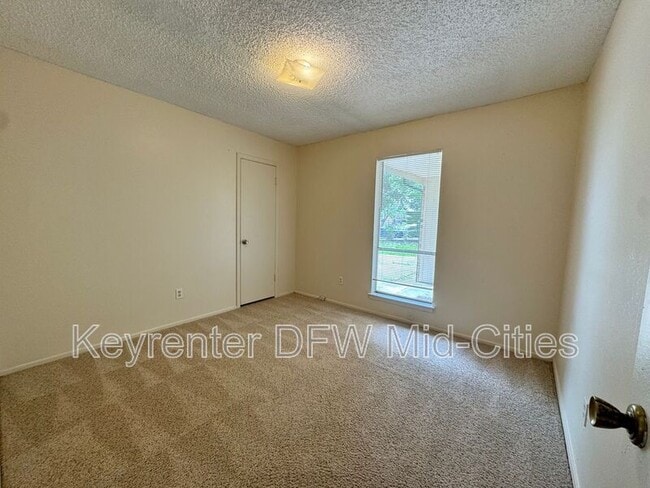 Building Photo - 338 Beatty Dr