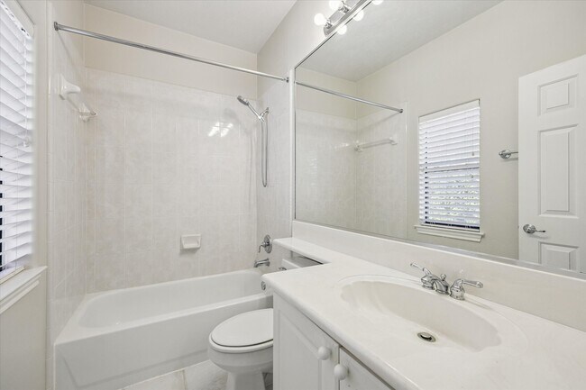 Building Photo - 2422 Dorrington St