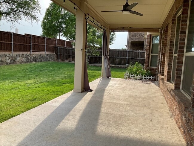 Building Photo - 3040 Seabrook Dr