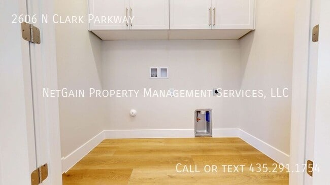 Building Photo - 2606 N Clark Pkwy