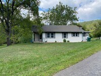 Building Photo - 40 Little Knob Rd