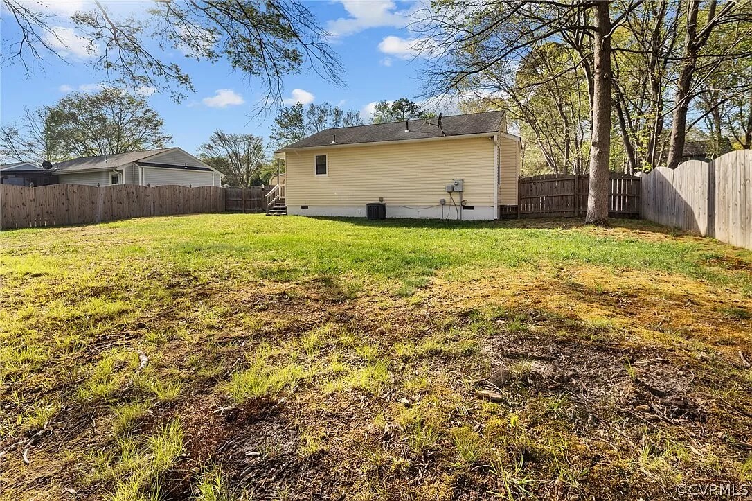 Building Photo - 3805 Dogwood Ave