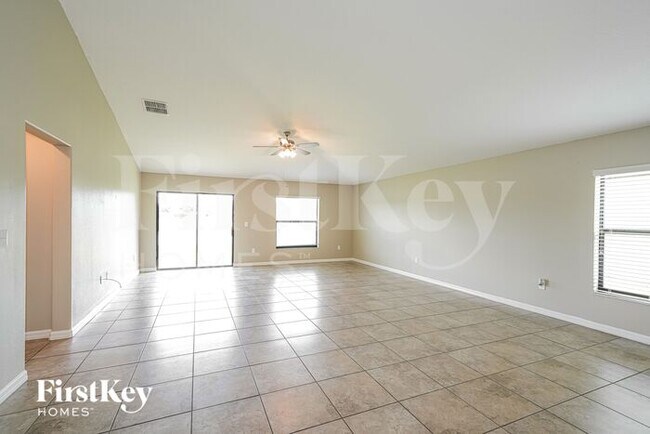 Building Photo - 9747 Sage Creek Dr