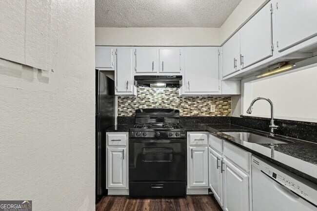 Building Photo - 2623 Dorian Dr SW