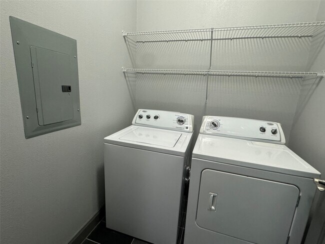 Building Photo - 3788 Richmond Ave.