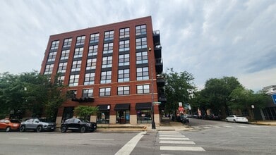 Building Photo - 1260 W Washington Blvd