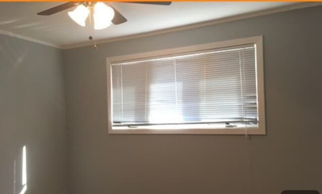 Building Photo - 7425 Lake St