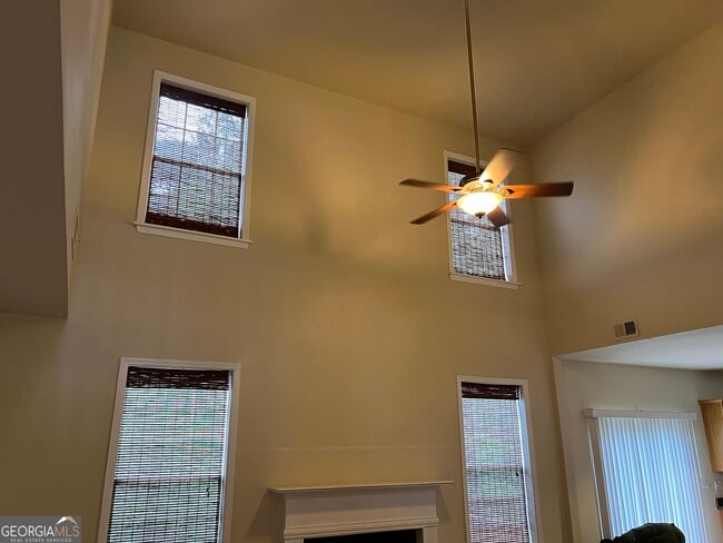 Building Photo - 509 Merrill Ln