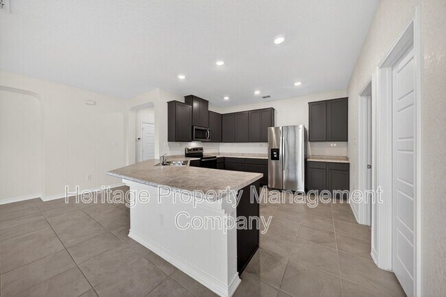 Building Photo - 8014 Kingfisher Lndg