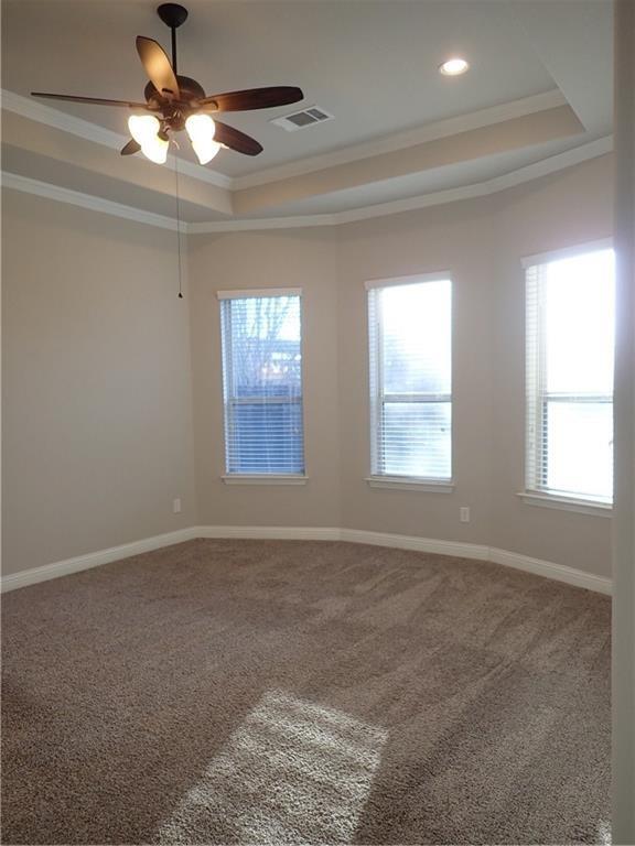 Building Photo - 409 Silver Trail