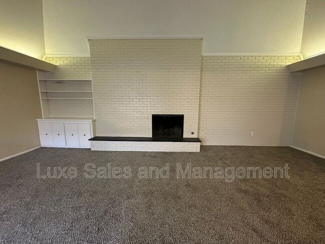 Building Photo - 2518 NW 62nd St