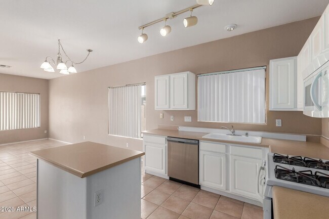 Building Photo - 13391 W Crocus Dr