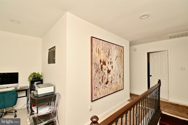 Building Photo - 6431 Forest Rd