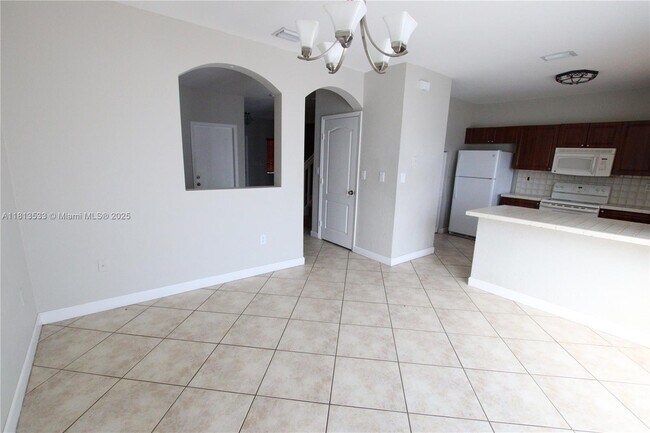 Building Photo - 14758 SW 9th Ln