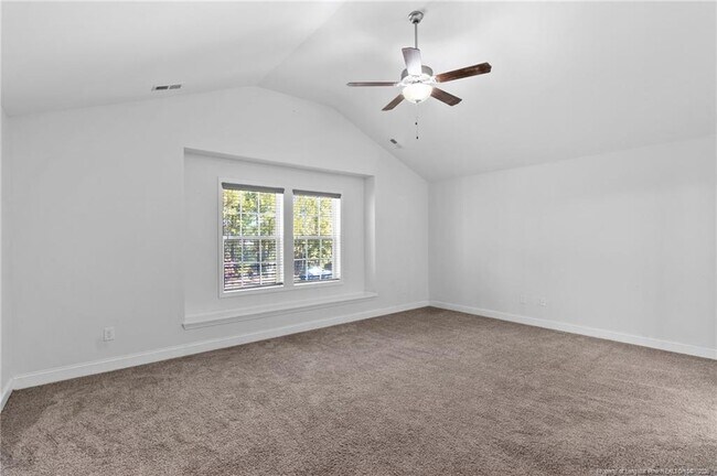 Building Photo - 2051 Hayfield Rd