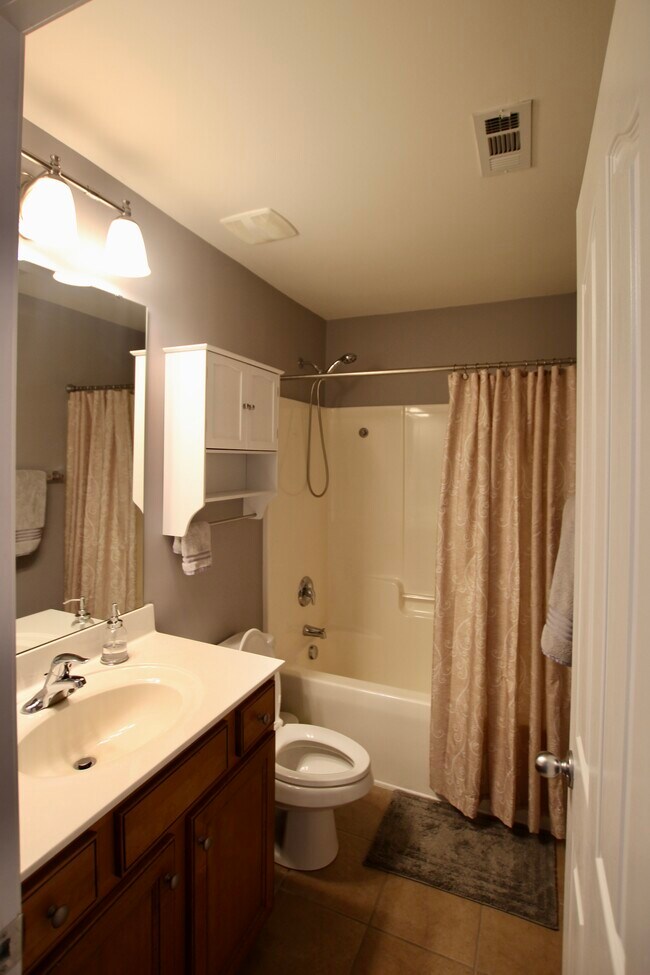 Building Photo - 12123 Monteith Grove Dr