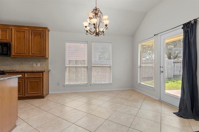 Building Photo - 11047 Pierce Valley Dr