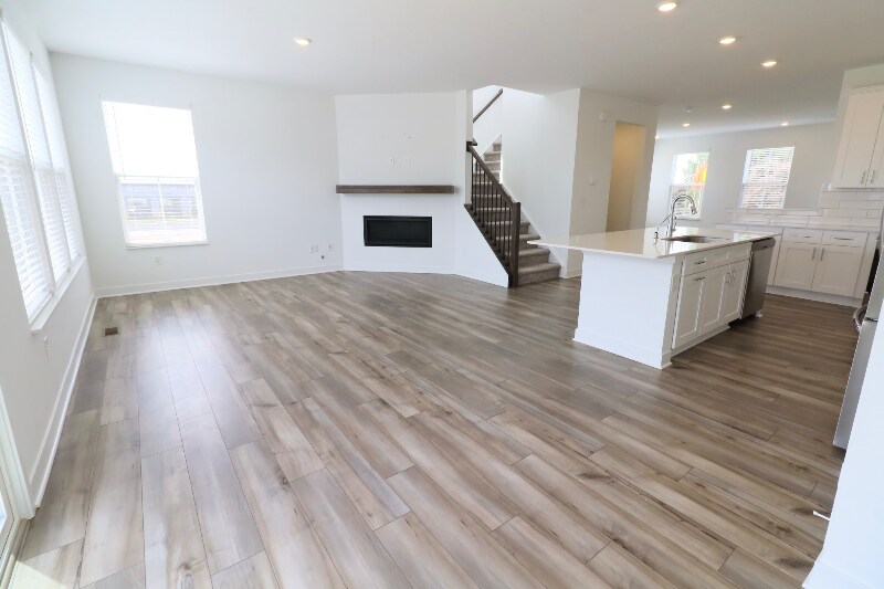 Building Photo - 9316 Benton Dr