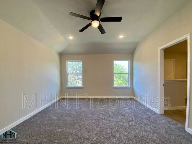 Building Photo - 7913 Cactus Plum Dr