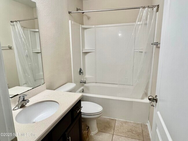 Building Photo - 12598 Itani Wy