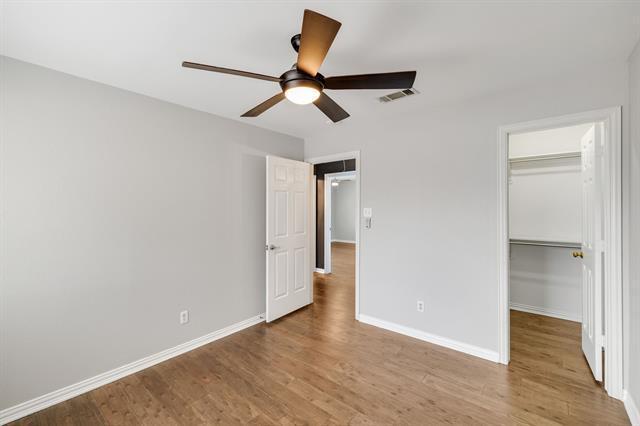 Building Photo - 1109 San Saba Dr