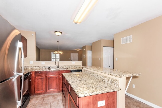 Building Photo - 428 Red Coat Tr