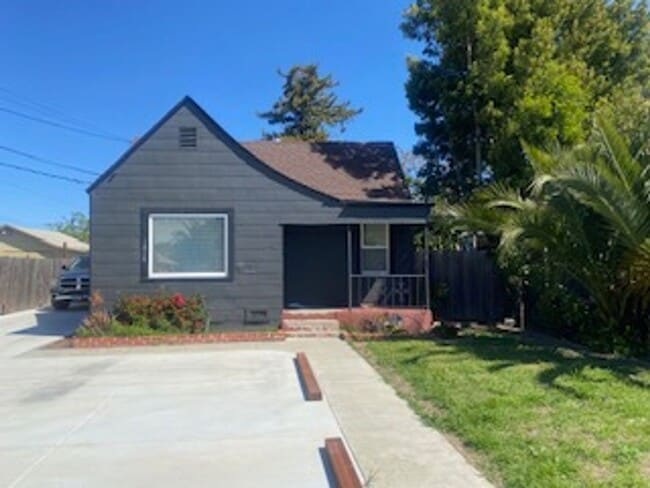 Building Photo - 1814 Louisiana St