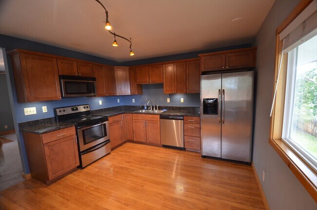 Building Photo - Fairplay home available 10/1/26, yard, two living spaces!