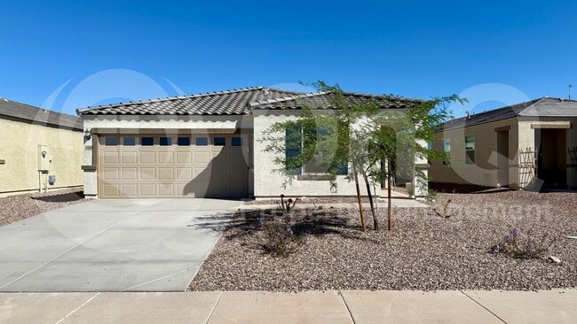 Building Photo - 1642 W Pima Ave