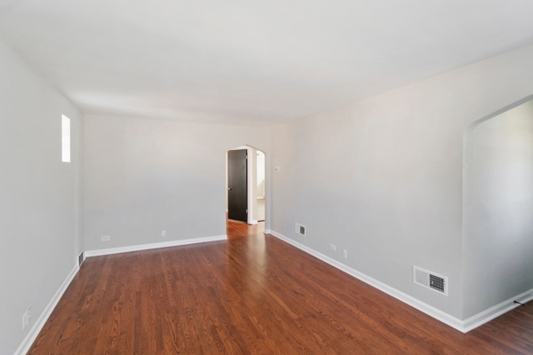 Building Photo - 3133 W 101st St