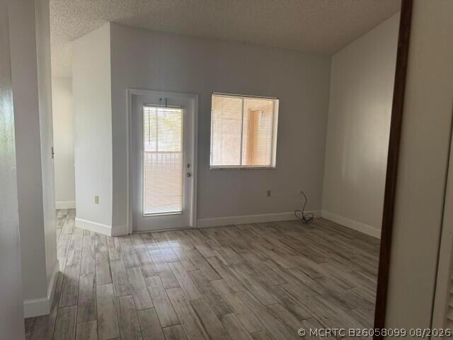 Building Photo - 22303 Glenmoor Dr