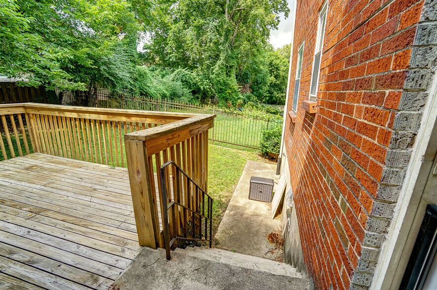 Building Photo - 531 Norway Ave