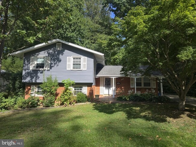 Primary Photo - 3207 Fair Woods Pkwy