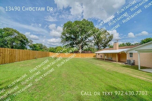 Building Photo - 13490 Choctaw Dr