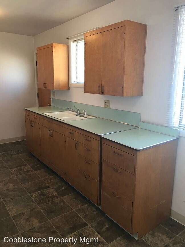 Building Photo - 1 br, 1 bath Apartment - 1805 Harrison Blvd.