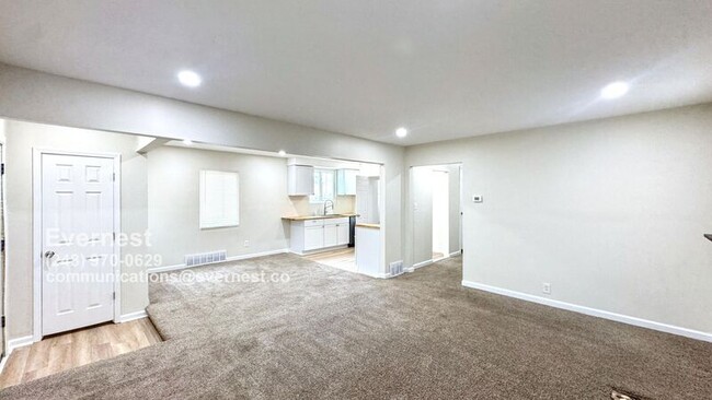 Building Photo - 20264 Stotter St