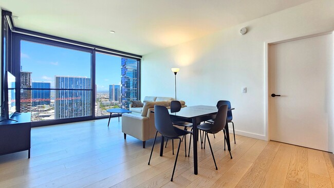 Building Photo - Victoria Place Furnished 2bdrm/2ba/2pkg