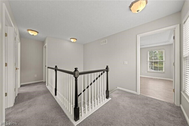 Building Photo - 2547 Wyndgate Ct