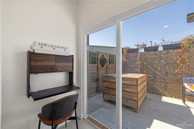 Building Photo - 2625 Warbler Ave