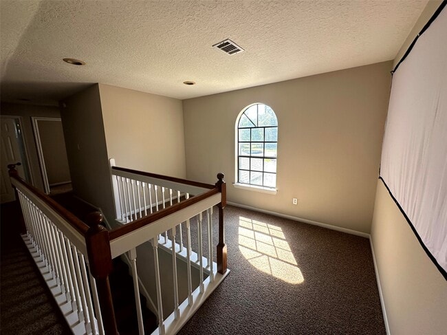 Building Photo - 14870 Cetus Ct