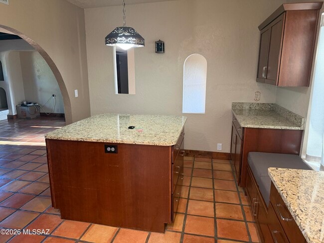 Building Photo - 3800 N Tanuri Dr