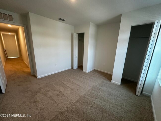 Building Photo - 35 Tidal Bch Ave