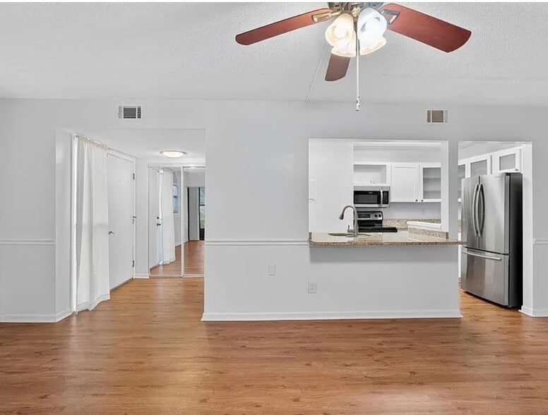 Building Photo - 19 Alcira Ct