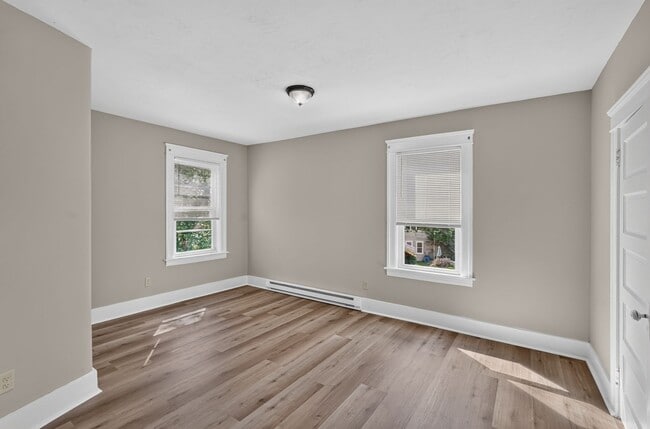 Building Photo - 1 Lapierre St