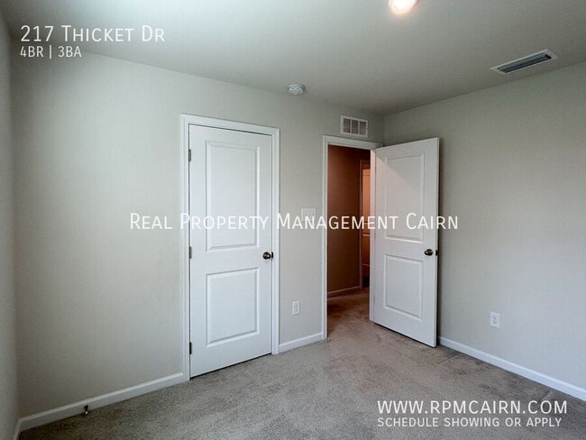 Building Photo - 217 Thicket Dr