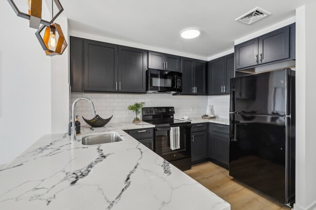 Building Photo - Ethos Kelsey