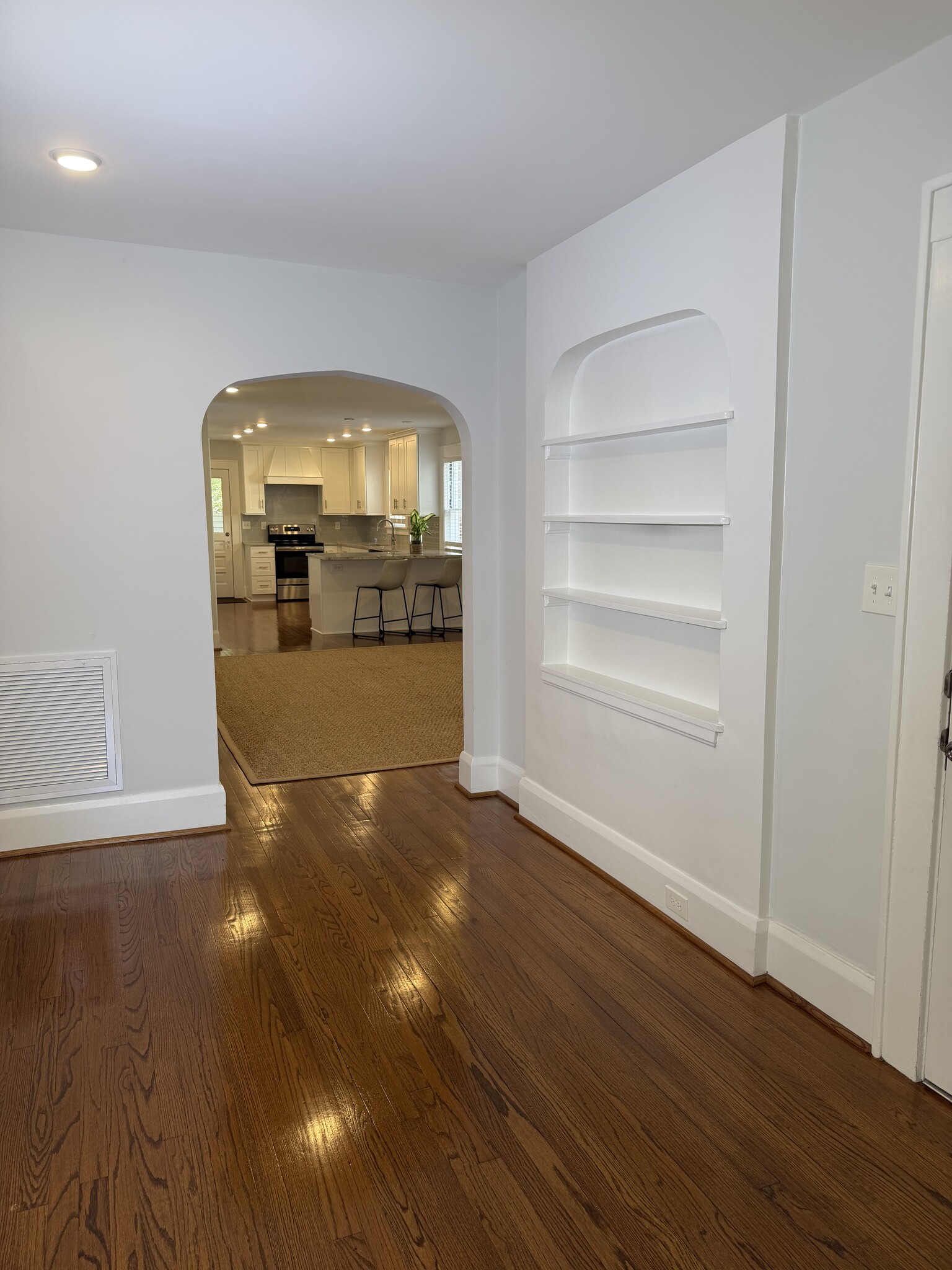 Building Photo - 41 A Smith St