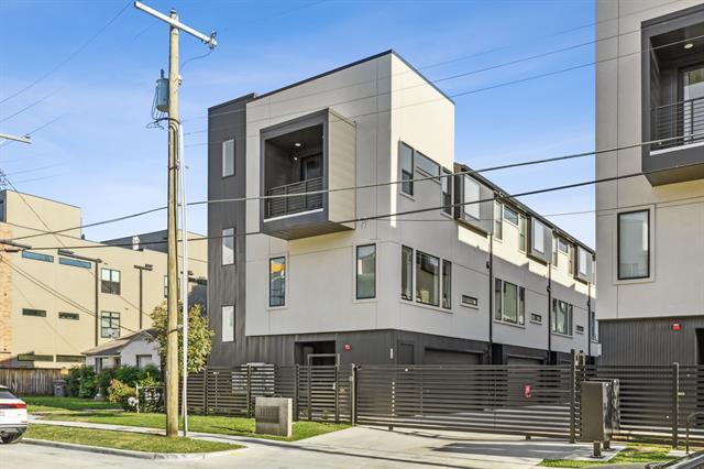 Building Photo - 2916 Hawthorne Ave