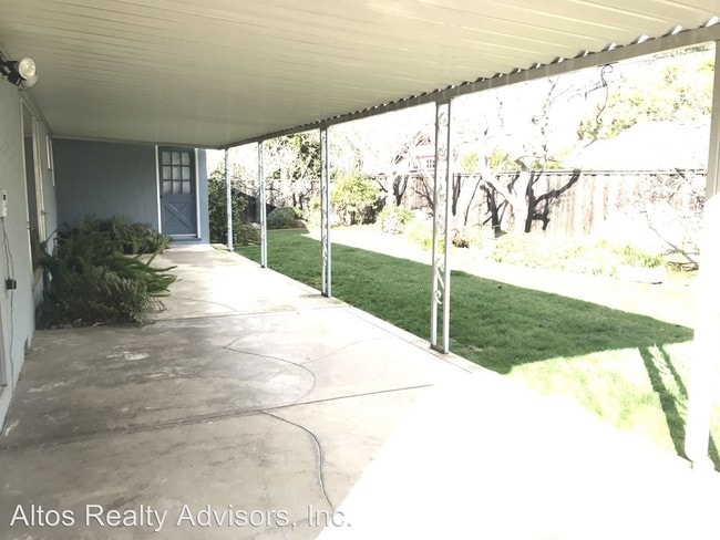Building Photo - 4 br, 2 bath House - 1861 Limetree Lane