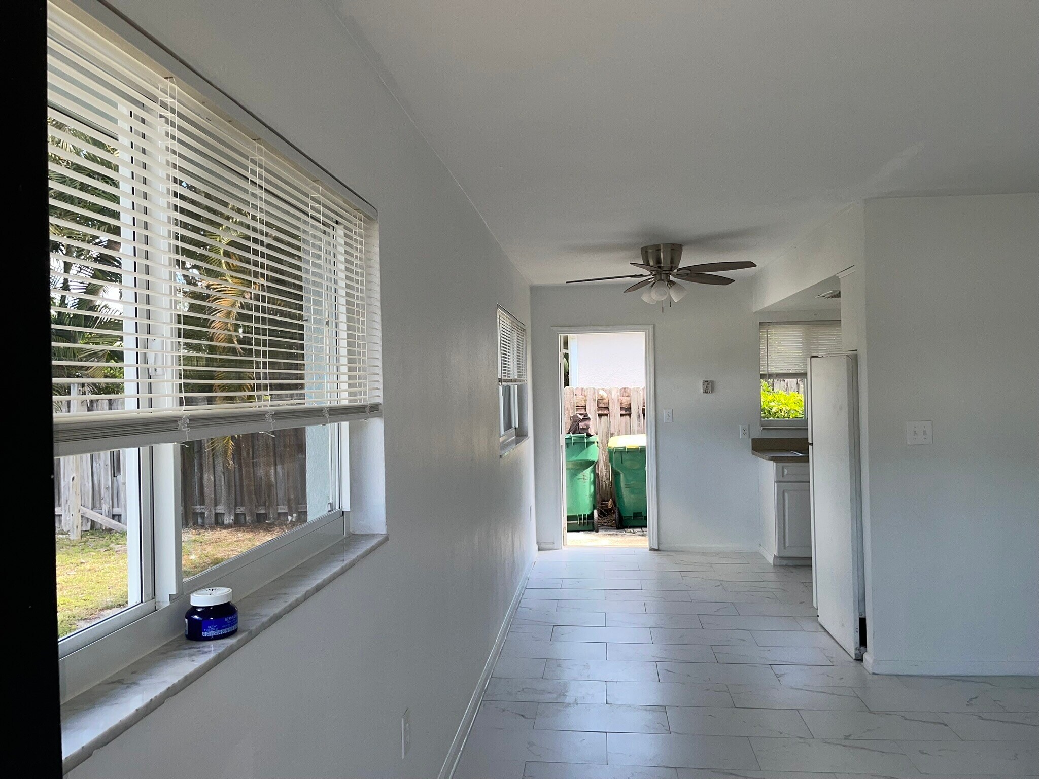 Building Photo - 627 92nd Ave N